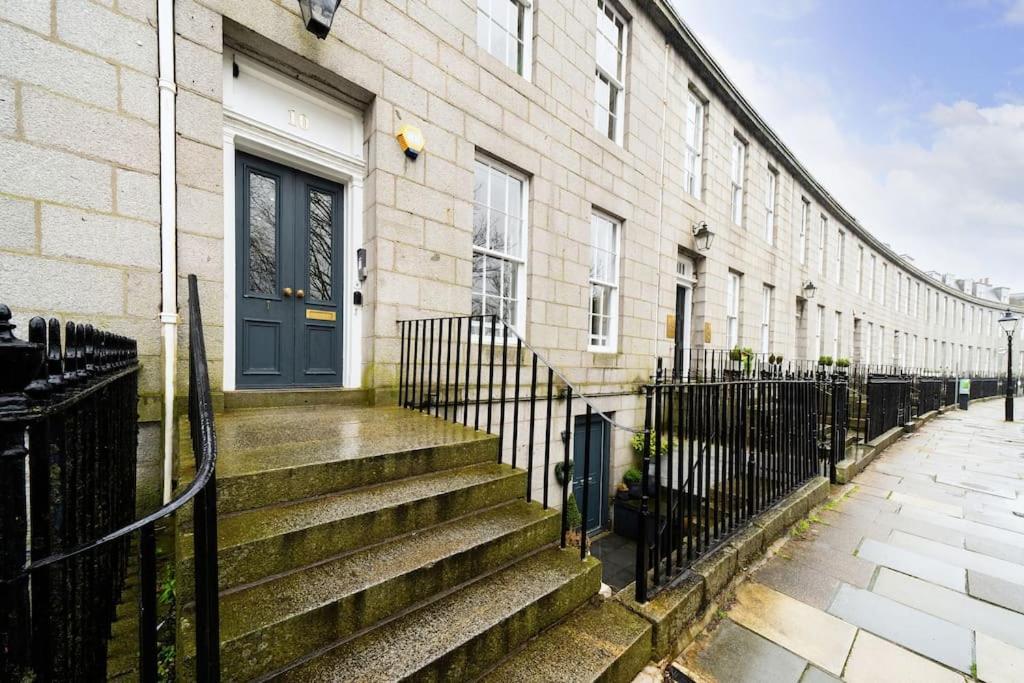 The Crescent, Aberdeen City Centre Apartment Exterior photo